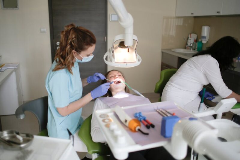 The Essential Guide to Choosing the Right Dental Clinic