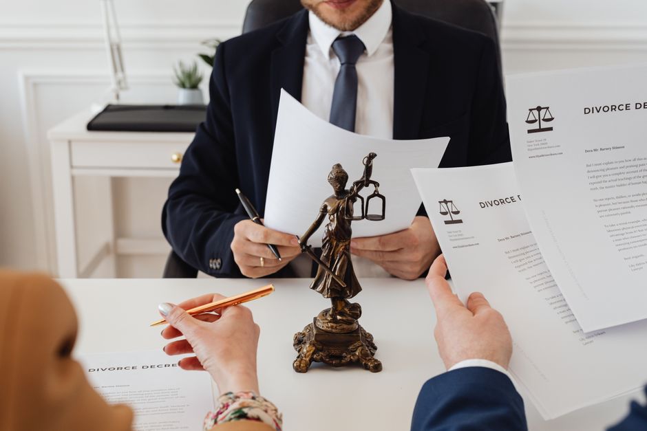 immigration lawyer