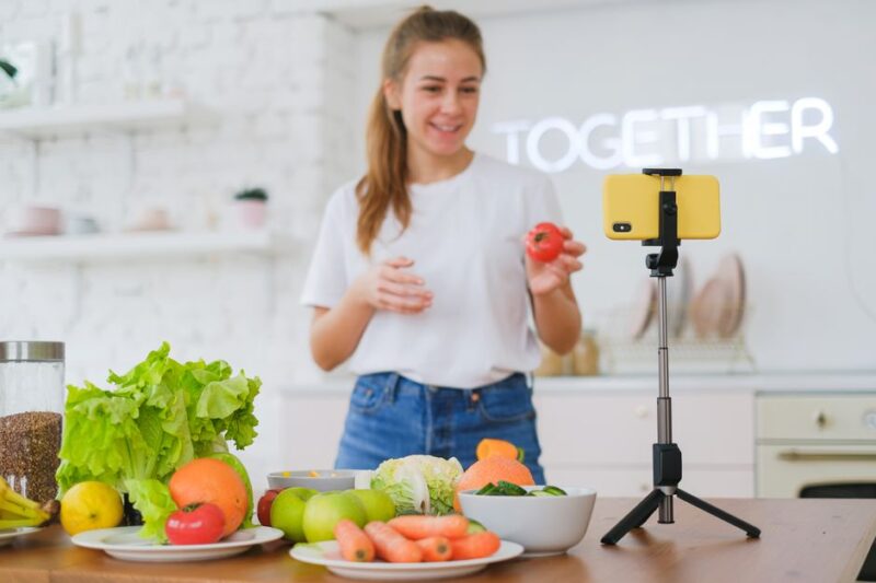 Unlocking the Benefits of Online Nutrition Coaching