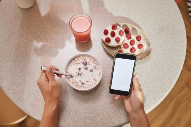 Unlocking the Benefits of Online Nutrition Coaching