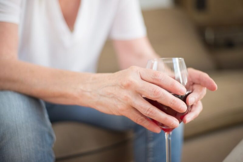アルコール依存症の治療法とその重要性