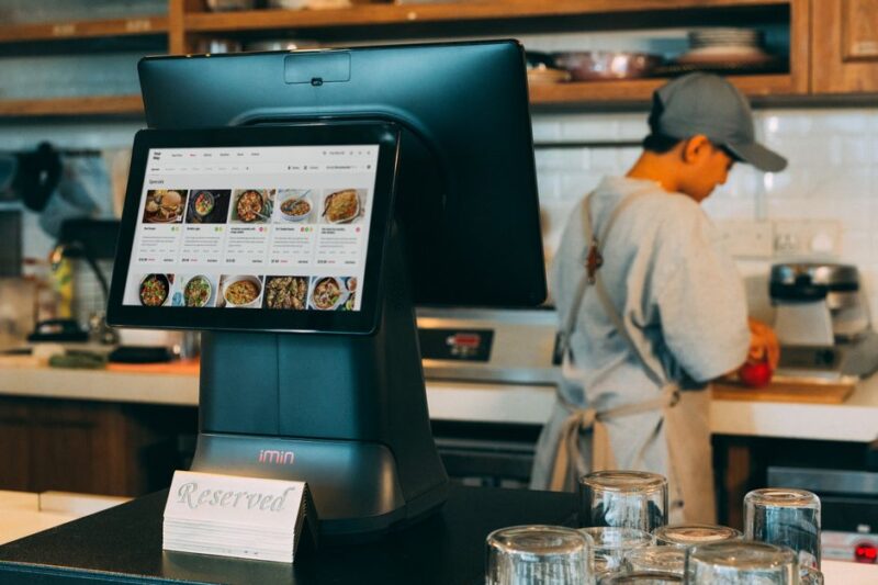 The Essential Guide to Restaurant POS Systems