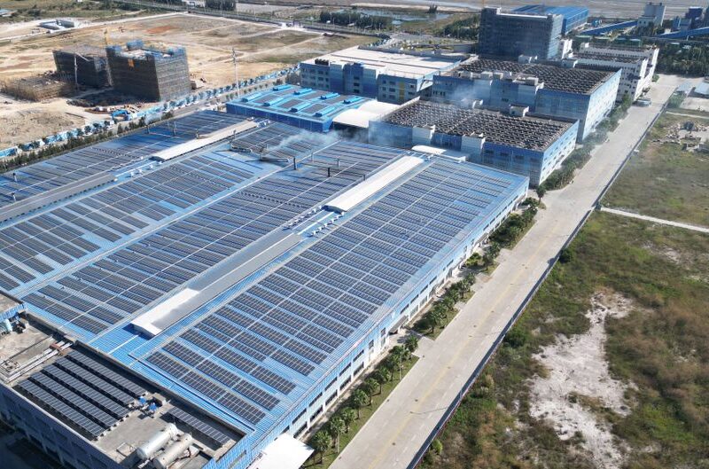 La Revolución de los Paneles Solares Industriales
