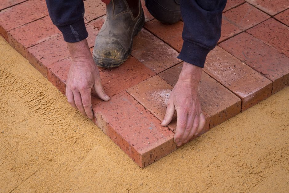 asphalt paving contractor
