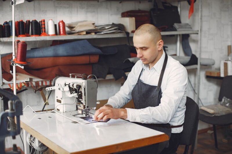 The Rise of Custom Clothing Manufacturers in Today’s Market